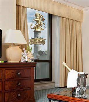 Courtyard By Marriott