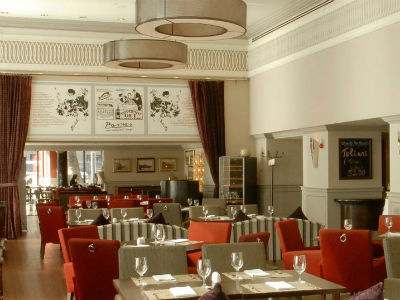 Courtyard By Marriott Отель