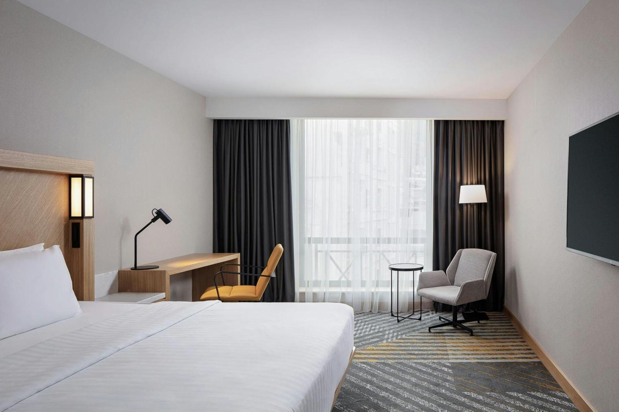 Courtyard By Marriott Отель