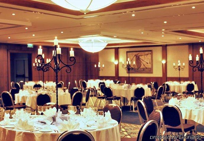 Courtyard By Marriott Отель Тбилиси