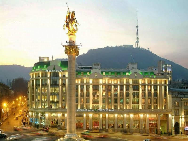 Courtyard By Marriott 4*