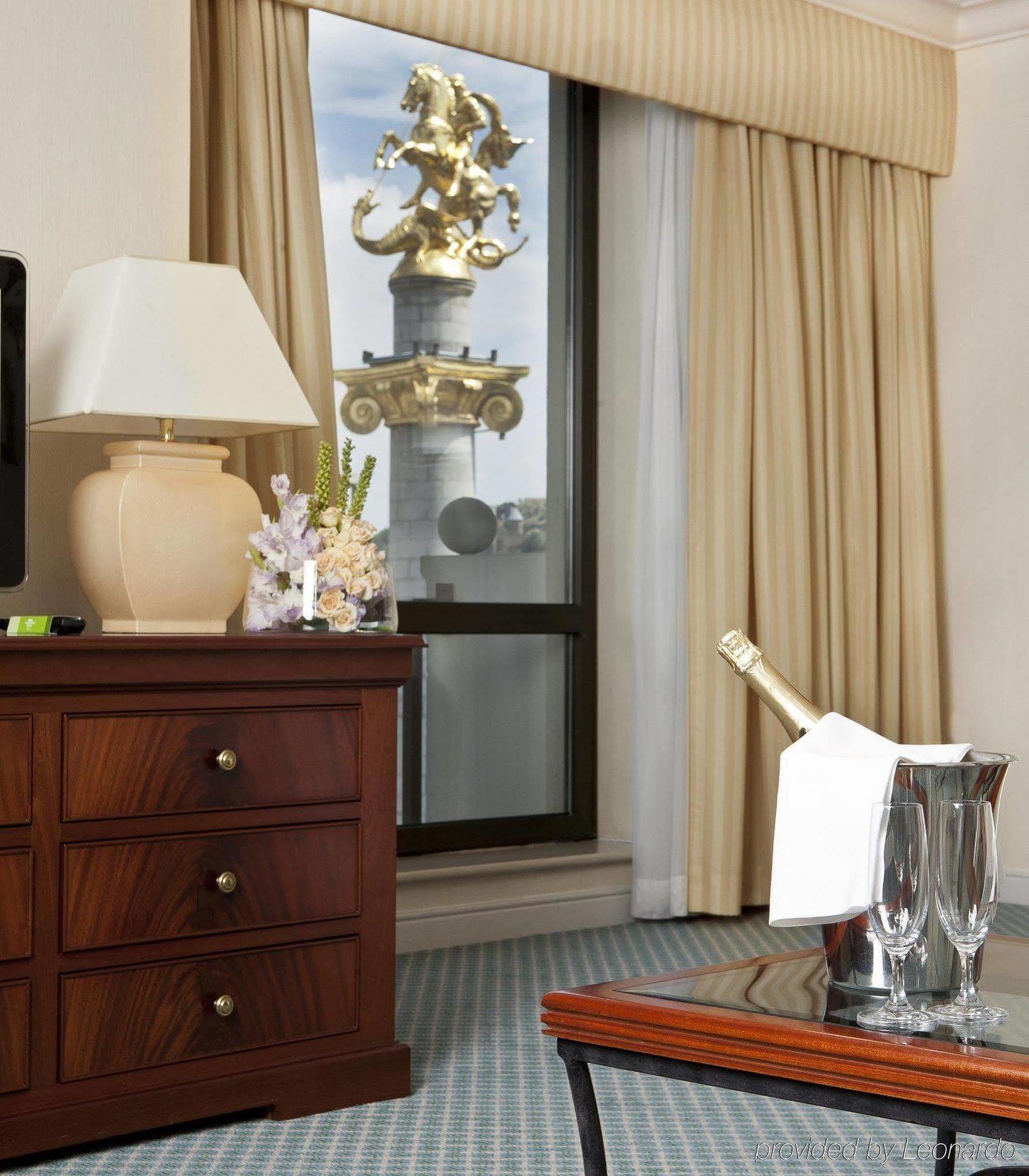 Courtyard By Marriott 4* Тбилиси