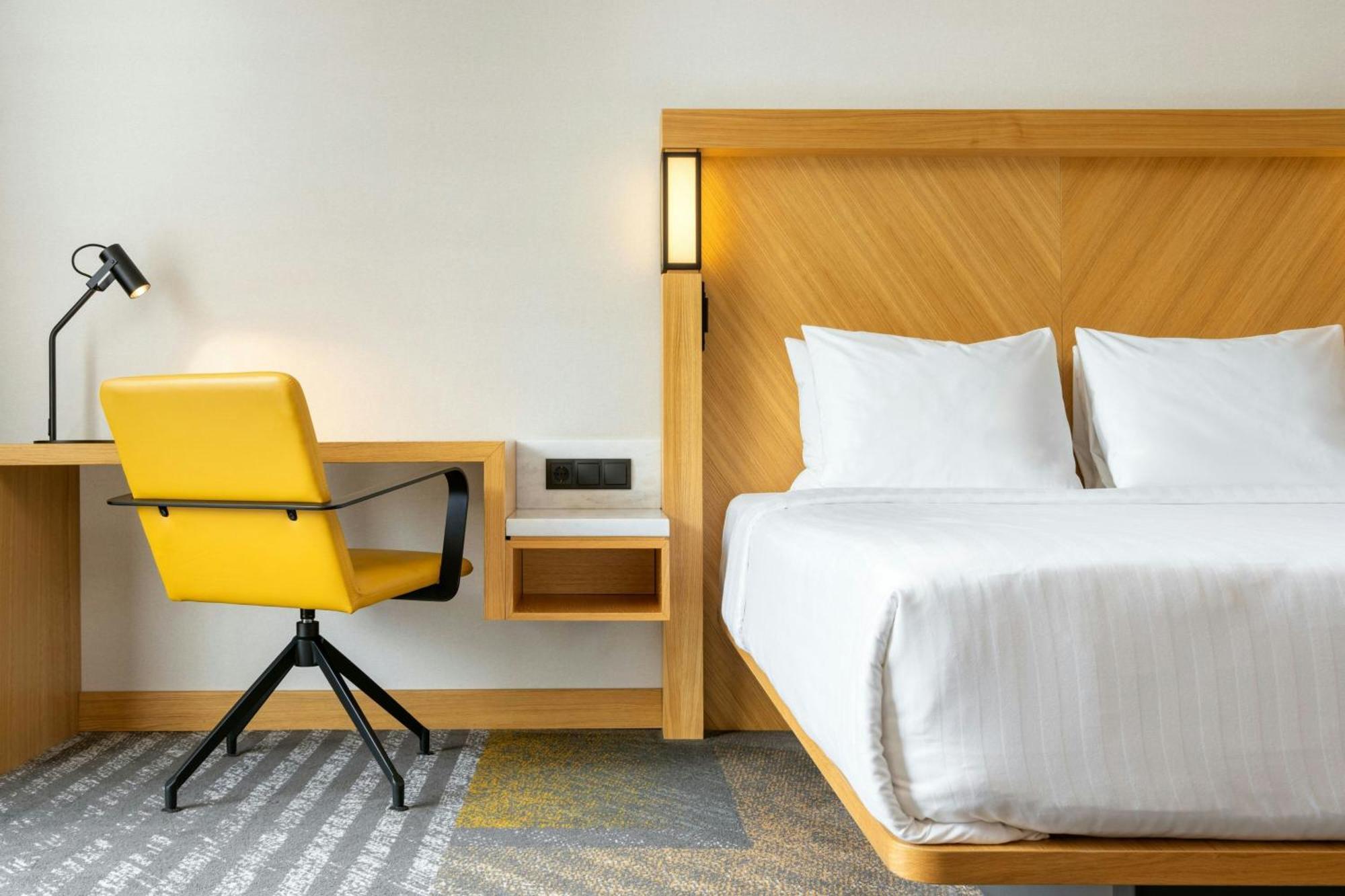 Courtyard By Marriott 4*